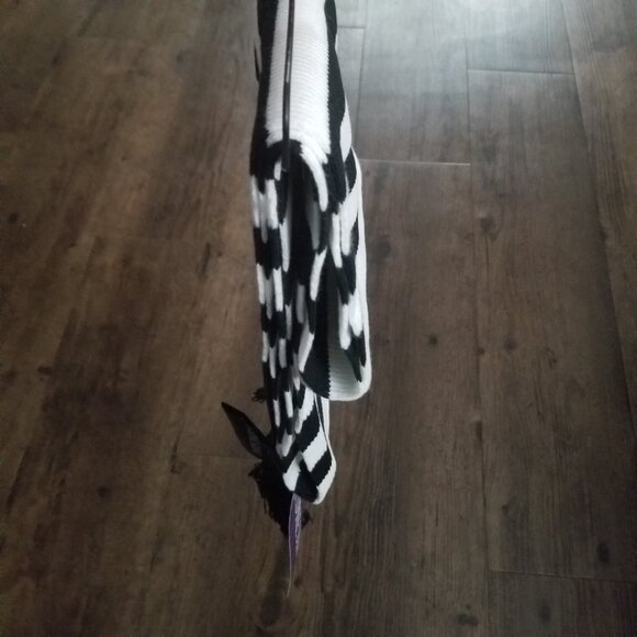 Addams Family Wednesday Long Knit Scarf - Picture 4 of 6